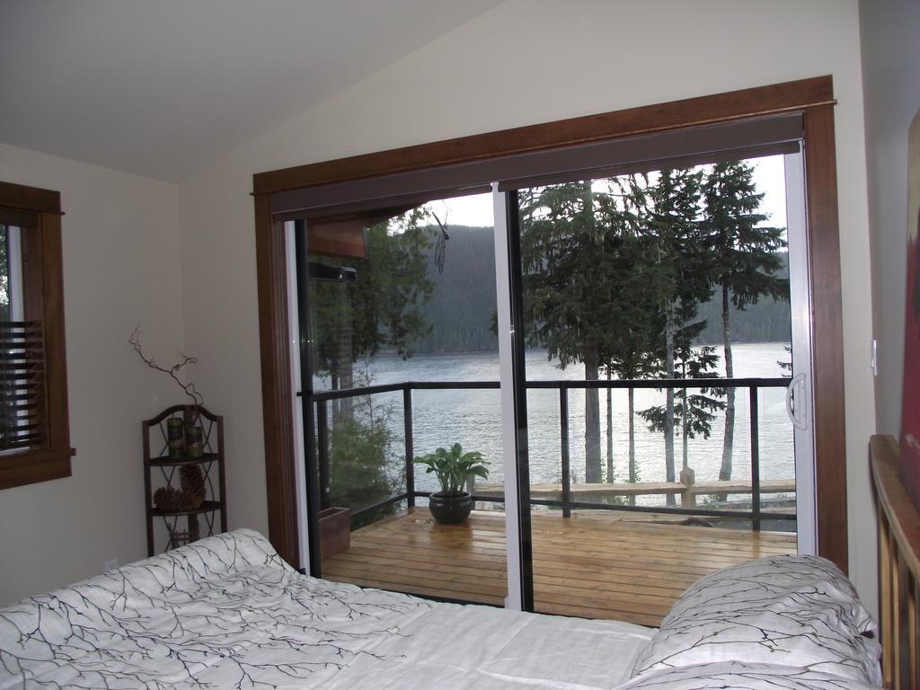 Wild Coast Chalets ポート・レンフルー エクステリア 写真