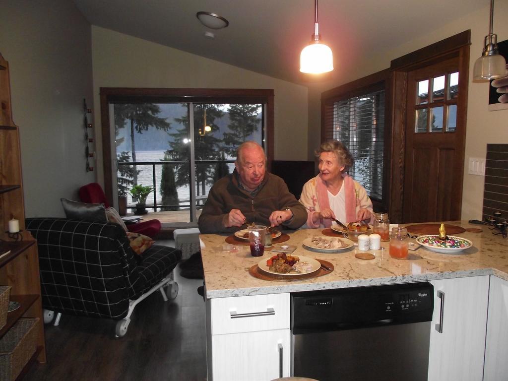 Wild Coast Chalets ポート・レンフルー 部屋 写真