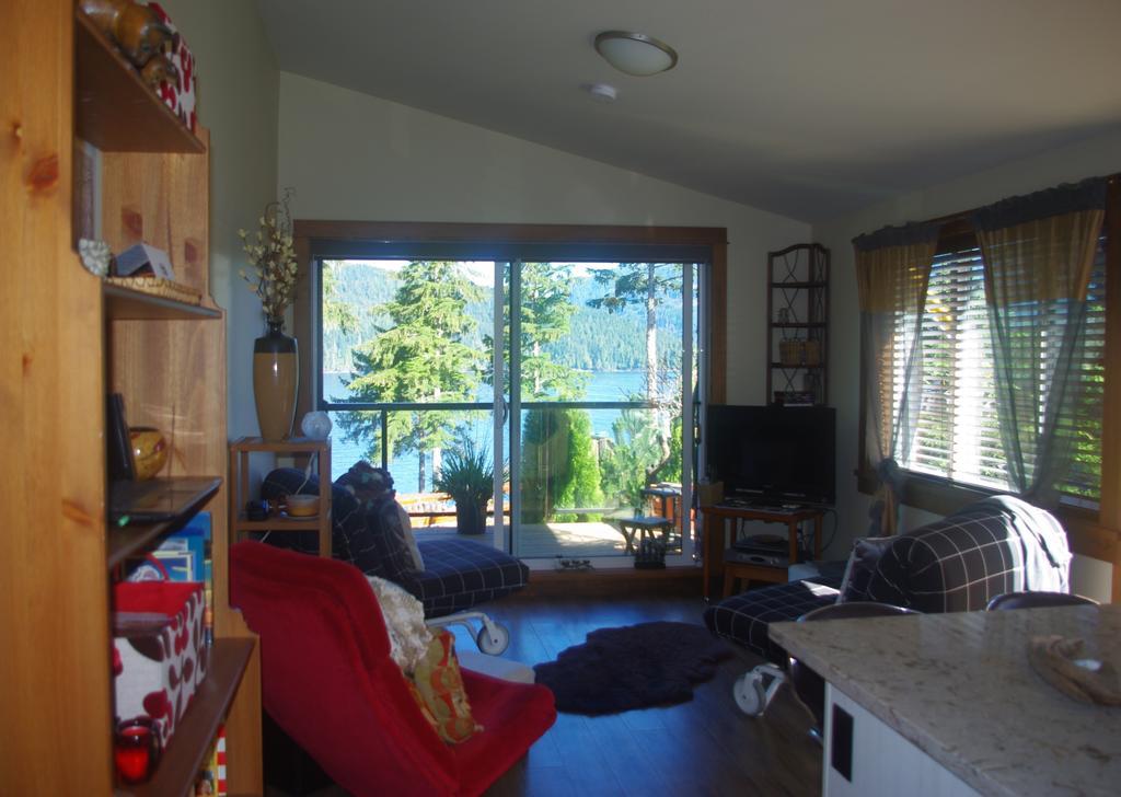 Wild Coast Chalets ポート・レンフルー 部屋 写真